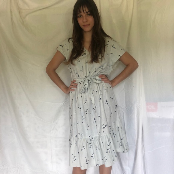 Universal Thread Blue Floral Dress - Picture 2 of 4